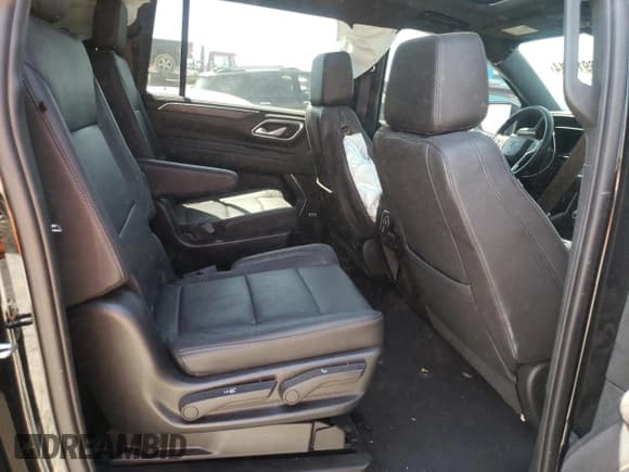 ✅ 2021 Chevrolet Suburban Z71 • VIN: 1GNSKDKD6MR343981 • Lot: 68911614. Wystawiony na Copart z przebiegiem 31 635 mil. Bezpłatny archiwum sprzedaży aukcyjnych z USA i szczegółowy raport historii pojazdu na DreamBid. Zdjęcie 11.