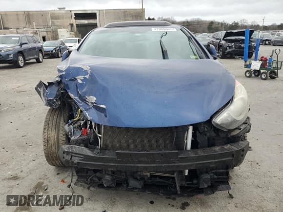 ✅ 2013 Hyundai Elantra SE • VIN: KMHDH6AE2DU011809 • Lot: 47988945. Wystawiony na Copart z przebiegiem 157 813 mil. Bezpłatny archiwum sprzedaży aukcyjnych z USA i szczegółowy raport historii pojazdu na DreamBid. Zdjęcie 5.