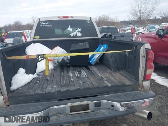 ✅ 2006 Chevrolet Silverado 2500HD LT3 • VIN: 1GCHK23D56F159755 • Лот: 41299166. Опубликован ранее на IAAI с пробегом 377 183 миль. Бесплатный доступ к архиву аукционных продаж из США и подробный отчёт об истории автомобиля на DreamBid. Изображение 16.