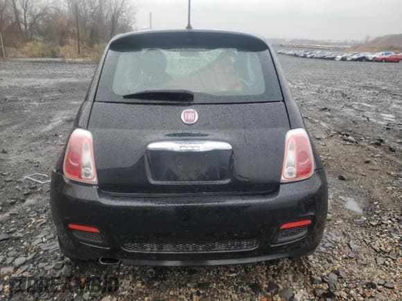 ✅ 2012 FIAT 500 Sport • VIN: 3C3CFFBR4CT334943 • Лот: 92883175. Опубликован ранее на Copart с пробегом 123 478 миль. Бесплатный доступ к архиву аукционных продаж из США и подробный отчёт об истории автомобиля на DreamBid. Изображение 6.