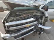✅ 2018 Chevrolet Silverado 2500HD LT • VIN: 1GC1KVEG5JF268722 • Lot: 50000995. Wystawiony na Copart z przebiegiem 230 363 mil. Bezpłatny archiwum sprzedaży aukcyjnych z USA i szczegółowy raport historii pojazdu na DreamBid. Zdjęcie 12.