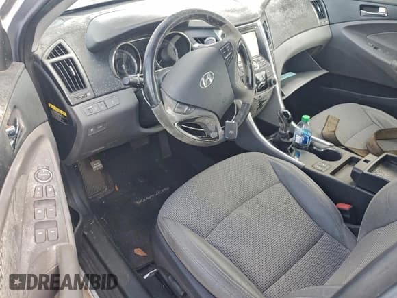 ✅ 2013 Hyundai Sonata Limited • VIN: 5NPEC4AC4DH559850 • Lot: 93544585. Listed on Copart with 203,322 mi. Free auction sales archive from the USA and detailed vehicle history report at DreamBid. Image 8.