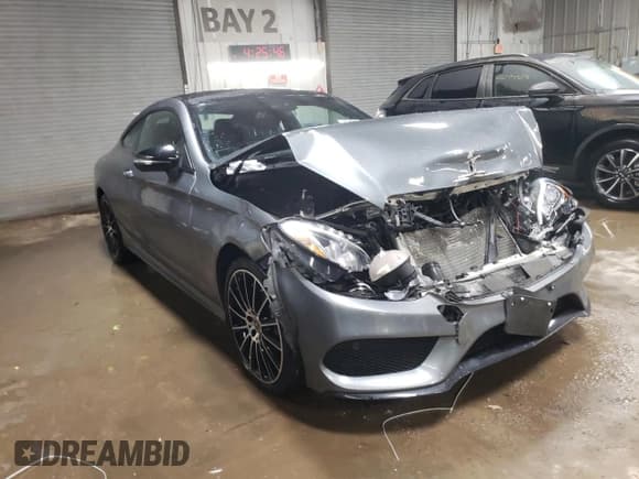 ✅ 2018 Mercedes-Benz C 300 • VIN: WDDWJ4KB5JF730262 • Lot: 43172895. Wystawiony na Copart z przebiegiem 60 819 mil. Bezpłatny archiwum sprzedaży aukcyjnych z USA i szczegółowy raport historii pojazdu na DreamBid. Zdjęcie 4.