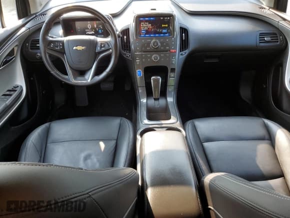 ✅ 2013 Chevrolet Volt • VIN: 1G1RD6E46DU129605 • Lot: 64629544. Wystawiony na Copart z przebiegiem 149 896 mil. Bezpłatny archiwum sprzedaży aukcyjnych z USA i szczegółowy raport historii pojazdu na DreamBid. Zdjęcie 8.