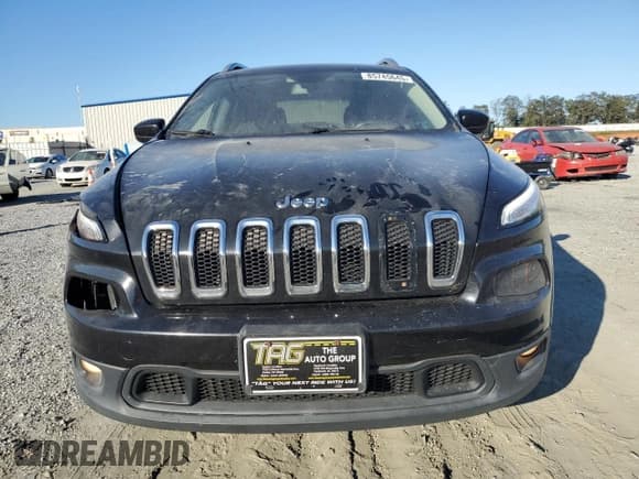 ✅ 2015 Jeep Cherokee Latitude • VIN: 1C4PJLCB5FW627485 • Lot: 85745645. Listed on Copart with 157,771 mi. Free auction sales archive from the USA and detailed vehicle history report at DreamBid. Image 5.