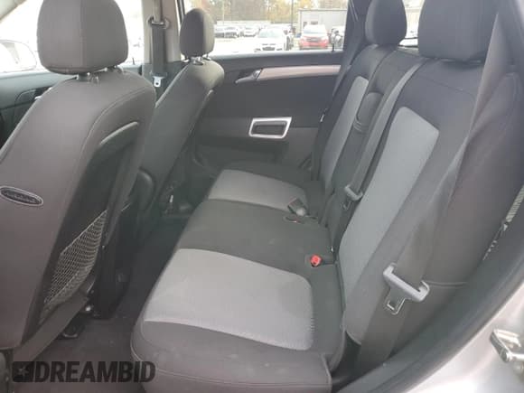 ✅ 2012 Chevrolet Captiva Sport LS • VIN: 3GNAL2EK1CS521640 • Lot: 77411864. Wystawiony na Copart z przebiegiem 142 731 mil. Bezpłatny archiwum sprzedaży aukcyjnych z USA i szczegółowy raport historii pojazdu na DreamBid. Zdjęcie 11.