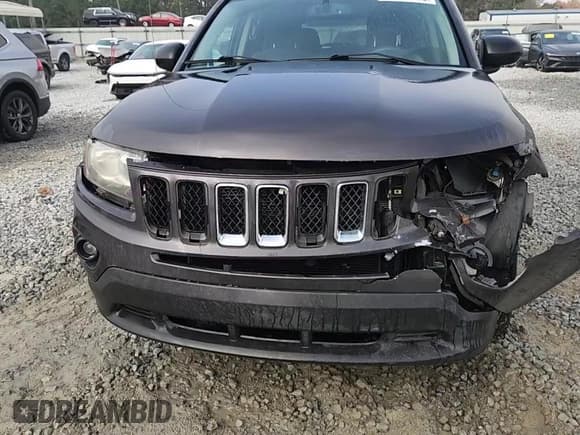 ✅ 2015 Jeep Compass Sport • VIN: 1C4NJCBB7FD362024 • Lot: 90974315. Listed on Copart with 179,651 mi. Free auction sales archive from the USA and detailed vehicle history report at DreamBid. Image 14.