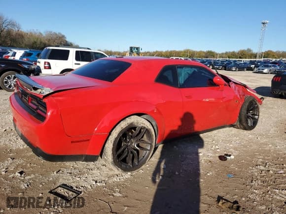 ✅ 2019 Dodge Challenger R/T Scat Pack Widebody • VIN: 2C3CDZFJ3KH694658 • Lot: 81428584. Wystawiony na Copart z przebiegiem Nie podano. Bezpłatny archiwum sprzedaży aukcyjnych z USA i szczegółowy raport historii pojazdu na DreamBid. Zdjęcie 3.