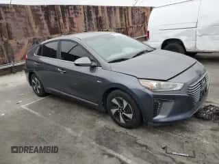 2018 Hyundai Ioniq SEL с VIN KMHC75LC7JU060648, выставлен на аукционе Copart как лот 76534274 с пробегом 87 098 миль миль и Списание • Salvage title. История ставок и продаж доступна на DreamBid. Изображение 4.