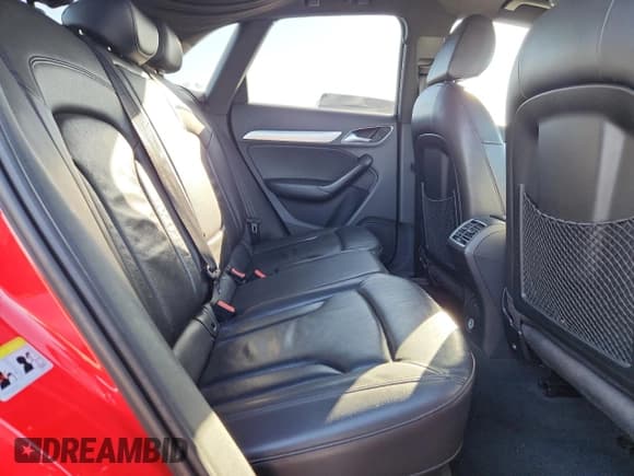 ✅ 2016 Audi Q3 Premium Plus • VIN: WA1BFCFS3GR007851 • Lot: 89494635. Wystawiony na Copart z przebiegiem 174 441 mil. Bezpłatny archiwum sprzedaży aukcyjnych z USA i szczegółowy raport historii pojazdu na DreamBid. Zdjęcie 11.