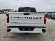 ✅ 2023 Chevrolet Silverado 1500 • VIN: 1GCPADE86PZ321242 • Лот: 77026824. Опубликован ранее на Copart с пробегом 7 400 миль. Бесплатный доступ к архиву аукционных продаж из США и подробный отчёт об истории автомобиля на DreamBid. Изображение 6.