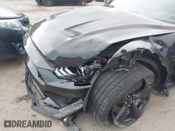 ✅ 2022 Ford Mustang GT Premium • VIN: 1FA6P8CF2N5113145 • Lot: 43376598. Listed on IAAI with 24,304 mi. Free auction sales archive from the USA and detailed vehicle history report at DreamBid. Image 6.