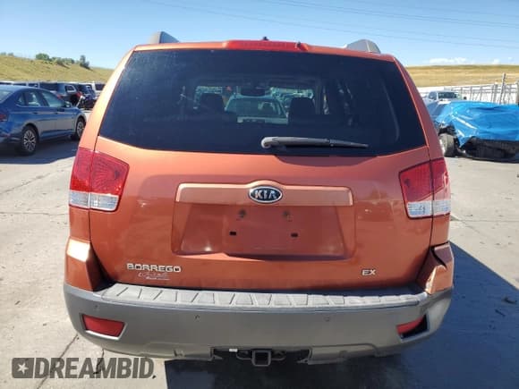 ✅ 2009 Kia Borrego EX • VIN: KNDJJ741795018508 • Lot: 68068774. Listed on Copart with 195,815 mi. Free auction sales archive from the USA and detailed vehicle history report at DreamBid. Image 6.