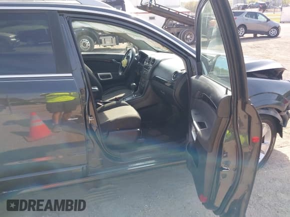 ✅ 2015 Chevrolet Captiva Sport LT • VIN: 3GNAL3EK4FS503434 • Лот: 43246931. Опубликован ранее на IAAI с пробегом 79 470 миль. Бесплатный доступ к архиву аукционных продаж из США и подробный отчёт об истории автомобиля на DreamBid. Изображение 5.