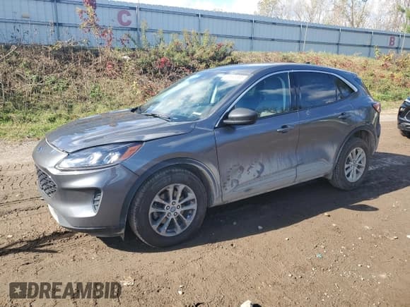 ✅ 2022 Ford Escape SE • VIN: 1FMCU9G60NUB23177 • Lot: 86845585. Wystawiony na Copart z przebiegiem 9 662 mil. Bezpłatny archiwum sprzedaży aukcyjnych z USA i szczegółowy raport historii pojazdu na DreamBid. Zdjęcie 1.