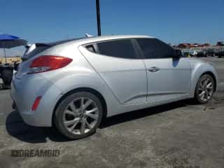 2017 Hyundai Veloster с VIN KMHTC6AD3HU308336, выставлен на аукционе Copart как лот 65843884 с пробегом 165 249 миль миль и Списание • Salvage title. История ставок и продаж доступна на DreamBid. Изображение 3.