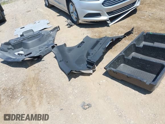 ✅ 2022 Hyundai Santa Fe Calligraphy • VIN: 5NMS5DAL5NH450731 • Lot: 42659992. Listed on IAAI with 39,971 mi. Free auction sales archive from the USA and detailed vehicle history report at DreamBid. Image 12.