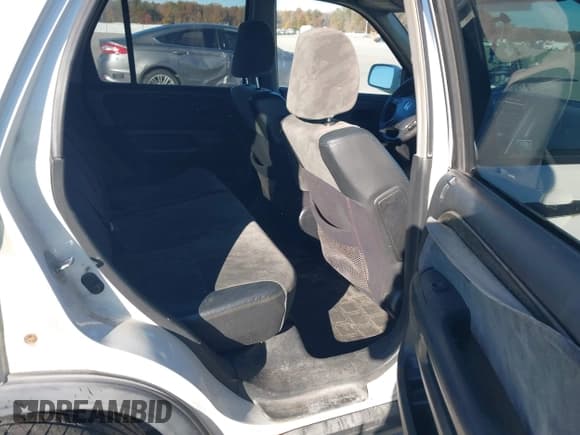 ✅ 2003 Honda CR-V EX • VIN: SHSRD78823U102994 • Лот: 43617161. Опубликован ранее на IAAI с пробегом 210 722 миль. Бесплатный доступ к архиву аукционных продаж из США и подробный отчёт об истории автомобиля на DreamBid. Изображение 8.