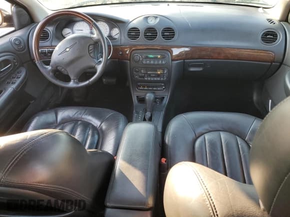 ✅ 2002 Chrysler 300M M • VIN: 2C3AE66G62H102032 • Lot: 42348955. Wystawiony na Copart z przebiegiem 159 282 mil. Bezpłatny archiwum sprzedaży aukcyjnych z USA i szczegółowy raport historii pojazdu na DreamBid. Zdjęcie 8.