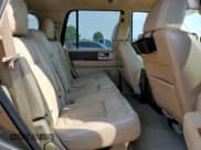 ✅ 2008 Ford Expedition Eddie Bauer • VIN: 1FMFU17528LA85533 • Лот: 70430725. Опубликован ранее на Copart с пробегом 196 300 миль. Бесплатный доступ к архиву аукционных продаж из США и подробный отчёт об истории автомобиля на DreamBid. Изображение 11.
