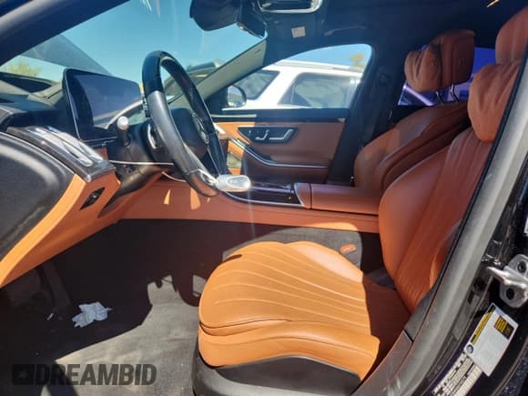 ✅ 2022 Mercedes-Benz S 500 • VIN: W1K6G6DB4NA074579 • Lot: 84009845. Wystawiony na Copart z przebiegiem 34 727 mil. Bezpłatny archiwum sprzedaży aukcyjnych z USA i szczegółowy raport historii pojazdu na DreamBid. Zdjęcie 7.