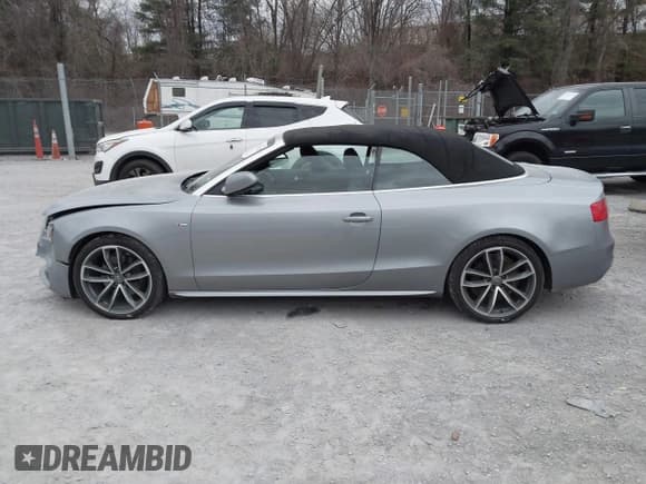 ✅ 2015 Audi A5 Premium Plus • VIN: WAUMFAFH2FN010668 • Lot: 43725182. Listed on IAAI with 114,787 mi. Free auction sales archive from the USA and detailed vehicle history report at DreamBid. Image 14.
