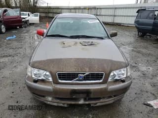 ✅ 2004 Volvo V40 • VIN: YV1VW27594F098590 • Лот: 84892094. Опубликован ранее на Copart с пробегом Не указан. Бесплатный доступ к архиву аукционных продаж из США и подробный отчёт об истории автомобиля на DreamBid. Изображение 5.
