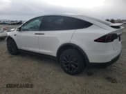 ✅ 2025 Tesla Model X • VIN: 7SAXCBE52SF468714 • Lot: 86094475. Wystawiony na Copart z przebiegiem 1 855 mil. Bezpłatny archiwum sprzedaży aukcyjnych z USA i szczegółowy raport historii pojazdu na DreamBid. Zdjęcie 2.