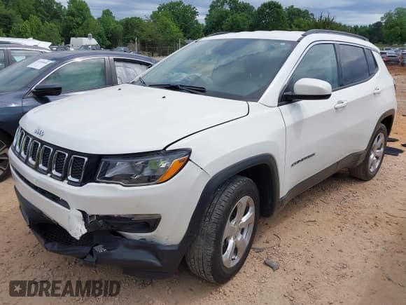 ✅ 2018 Jeep Compass Latitude • VIN: 3C4NJCBB6JT286573 • Lot: 42302783. Wystawiony na IAAI z przebiegiem 30 124 mil. Bezpłatny archiwum sprzedaży aukcyjnych z USA i szczegółowy raport historii pojazdu na DreamBid. Zdjęcie 17.