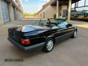 ✅ 1995 Mercedes-Benz E 320 • VIN: WDBEA66E8SC239370 • Lot: 55871605. Listed on Copart with 119,102 mi. Free auction sales archive from the USA and detailed vehicle history report at DreamBid. Image 4.