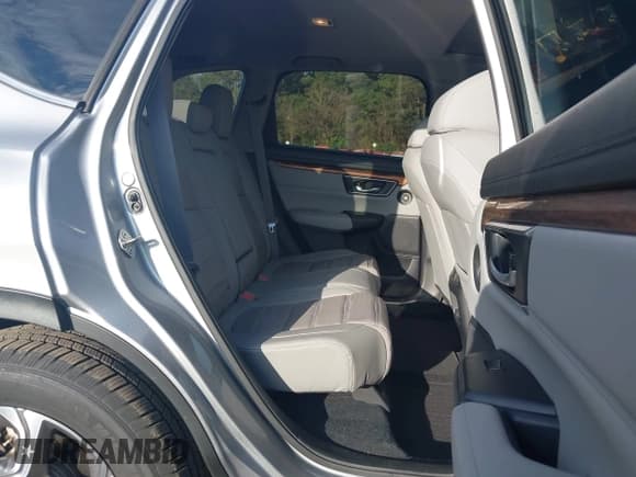 ✅ 2018 Honda CR-V EX-L • VIN: 7FARW1H8XJE025209 • Лот: 43367393. Опубликован ранее на IAAI с пробегом 74 015 миль. Бесплатный доступ к архиву аукционных продаж из США и подробный отчёт об истории автомобиля на DreamBid. Изображение 8.