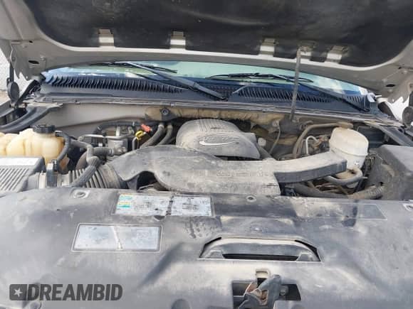 2005 Chevrolet Suburban Z71 with VIN 3GNFK16Z55G209308, listed as a IAAI auction lot 42092398 with 280,746 mi miles and . Bid and sale history available at DreamBid. Image 10.