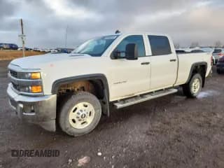 ✅ 2015 Chevrolet Silverado 2500HD LT • VIN: 1GC1KVE81FF194943 • Lot: 93659145. Wystawiony na Copart z przebiegiem 638 291 mil. Bezpłatny archiwum sprzedaży aukcyjnych z USA i szczegółowy raport historii pojazdu na DreamBid. Zdjęcie 1.