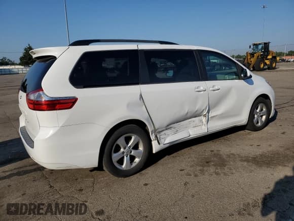 ✅ 2015 Toyota Sienna LE AAS • VIN: 5TDKK3DC6FS560071 • Lot: 59883805. Listed on Copart with 125,292 mi. Free auction sales archive from the USA and detailed vehicle history report at DreamBid. Image 3.