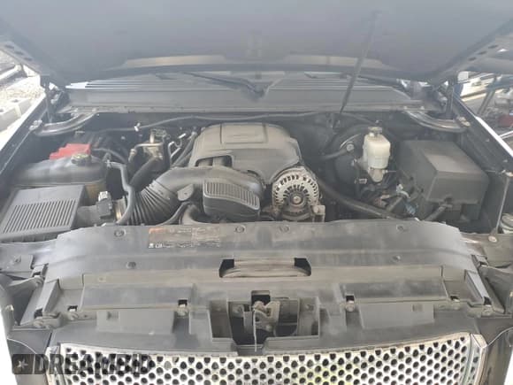 ✅ 2011 GMC Yukon XL Denali • VIN: 1GKS1MEF4BR396687 • Lot: 68157975. Wystawiony na Copart z przebiegiem 227 903 mil. Bezpłatny archiwum sprzedaży aukcyjnych z USA i szczegółowy raport historii pojazdu na DreamBid. Zdjęcie 11.