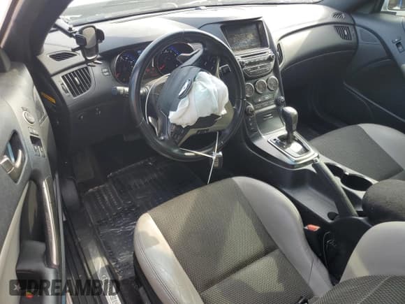 ✅ 2014 Hyundai Genesis Coupe Premium • VIN: KMHHT6KD3EU113899 • Lot: 63036435. Wystawiony na Copart z przebiegiem 97 795 mil. Bezpłatny archiwum sprzedaży aukcyjnych z USA i szczegółowy raport historii pojazdu na DreamBid. Zdjęcie 8.