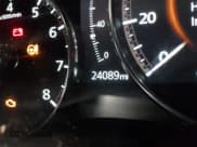 ✅ 2022 Mazda CX-30 S Premium • VIN: 3MVDMBDL0NM412458 • Lot: 43196761. Wystawiony na IAAI z przebiegiem 24 089 mil. Bezpłatny archiwum sprzedaży aukcyjnych z USA i szczegółowy raport historii pojazdu na DreamBid. Zdjęcie 15.