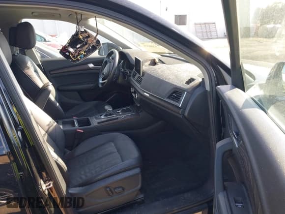 ✅ 2018 Audi Q5 Premium Plus • VIN: WA1BNAFY8J2217406 • Лот: 42446529. Опубликован ранее на IAAI с пробегом 39 974 миль. Бесплатный доступ к архиву аукционных продаж из США и подробный отчёт об истории автомобиля на DreamBid. Изображение 5.