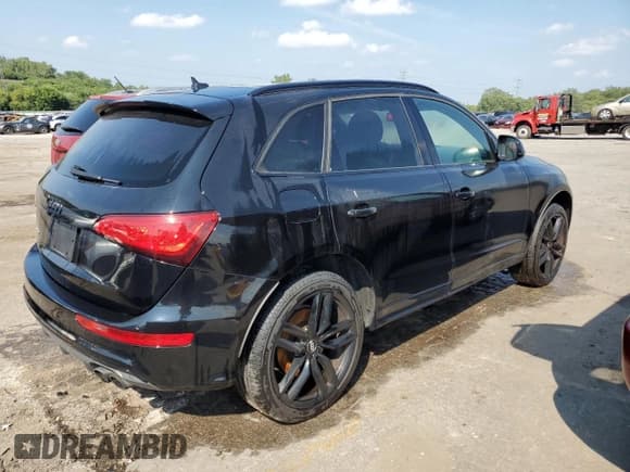 ✅ 2016 Audi SQ5 Premium Plus • VIN: WA1CCAFP8GA094223 • Лот: 65215553. Опубликован ранее на Copart с пробегом 61 575 миль. Бесплатный доступ к архиву аукционных продаж из США и подробный отчёт об истории автомобиля на DreamBid. Изображение 3.