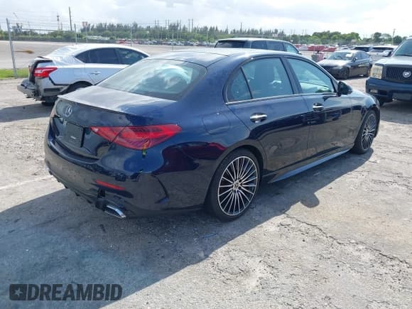 ✅ 2023 Mercedes-Benz C 300 • VIN: W1KAF4GB1PR103652 • Лот: 42016608. Опубликован ранее на IAAI с пробегом 11 935 миль. Бесплатный доступ к архиву аукционных продаж из США и подробный отчёт об истории автомобиля на DreamBid. Изображение 4.