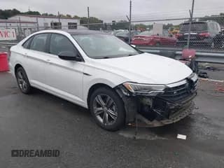 ✅ 2019 Volkswagen Jetta S • VIN: 3VWC57BU0KM207668 • Lot: 43337776. Wystawiony na IAAI z przebiegiem 54 093 mil. Bezpłatny archiwum sprzedaży aukcyjnych z USA i szczegółowy raport historii pojazdu na DreamBid. Zdjęcie 1.