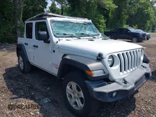 ✅ 2021 Jeep Wrangler Unlimited Willys • VIN: 1C4HJXDN7MW524702 • Lot: 42882294. Wystawiony na IAAI z przebiegiem 65 114 mil. Bezpłatny archiwum sprzedaży aukcyjnych z USA i szczegółowy raport historii pojazdu na DreamBid. Zdjęcie 1.