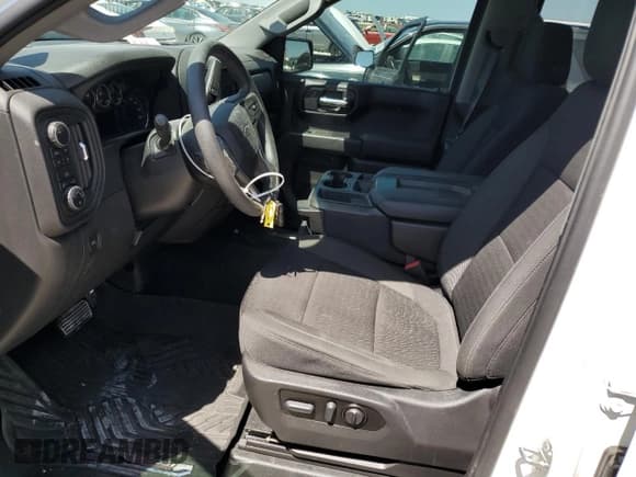 ✅ 2022 Chevrolet Silverado 1500 Custom Trail Boss • VIN: 3GCPYCEL8NG123561 • Lot: 49740345. Wystawiony na Copart z przebiegiem 34 837 mil. Bezpłatny archiwum sprzedaży aukcyjnych z USA i szczegółowy raport historii pojazdu na DreamBid. Zdjęcie 7.