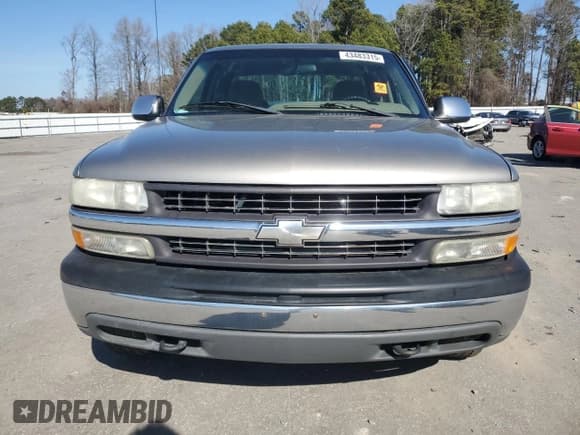 ✅ 2001 Chevrolet Silverado 1500 LS • VIN: 2GCEK19V011296454 • Лот: 43483315. Опубликован ранее на Copart с пробегом 253 380 миль. Бесплатный доступ к архиву аукционных продаж из США и подробный отчёт об истории автомобиля на DreamBid. Изображение 5.