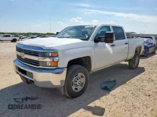 ✅ 2018 Chevrolet Silverado 2500HD Work Truck • VIN: 1GC1KUEG6JF125773 • Lot: 71799485. Wystawiony na Copart z przebiegiem 139 192 mil. Bezpłatny archiwum sprzedaży aukcyjnych z USA i szczegółowy raport historii pojazdu na DreamBid. Zdjęcie 1.