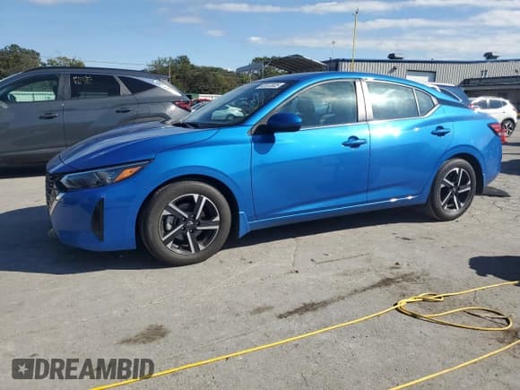 ✅ 2024 Nissan Sentra SV • VIN: 3N1AB8CV1RY294311 • Lot: 82412825. Wystawiony na Copart z przebiegiem 38 656 mil. Bezpłatny archiwum sprzedaży aukcyjnych z USA i szczegółowy raport historii pojazdu na DreamBid. Zdjęcie 1.