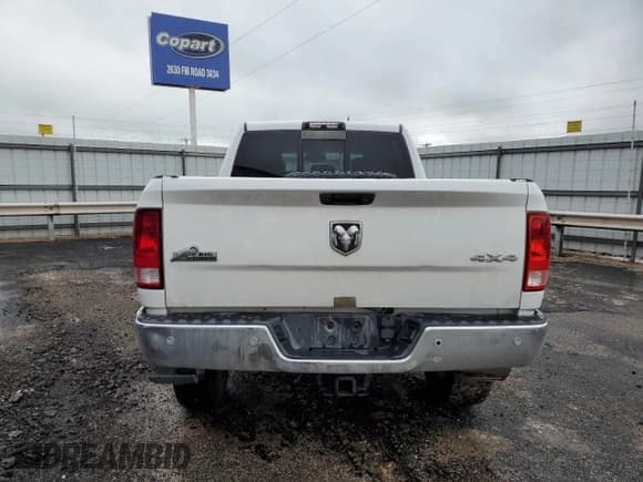 ✅ 2018 Ram 2500 Big Horn • VIN: 3C6UR5DL8JG175464 • Lot: 55846195. Listed on Copart with 204,183 mi. Free auction sales archive from the USA and detailed vehicle history report at DreamBid. Image 6.