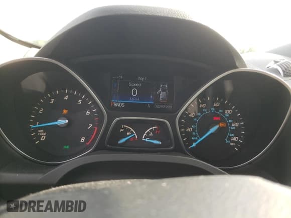 ✅ 2015 Ford Escape Titanium • VIN: 1FMCU0J93FUA66179 • Lot: 57295035. Listed on Copart with 82,889 mi. Free auction sales archive from the USA and detailed vehicle history report at DreamBid. Image 9.