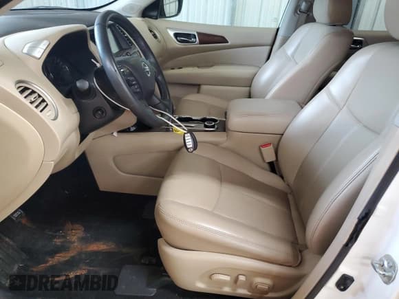 ✅ 2019 Nissan Pathfinder S • VIN: 5N1DR2MM5KC629945 • Лот: 67735915. Опубликован ранее на Copart с пробегом 96 848 миль. Бесплатный доступ к архиву аукционных продаж из США и подробный отчёт об истории автомобиля на DreamBid. Изображение 7.