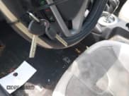 ✅ 2012 Hyundai Veloster w/Gray Int • VIN: KMHTC6AD4CU047582 • Lot: 42450222. Wystawiony na IAAI z przebiegiem 134 779 mil. Bezpłatny archiwum sprzedaży aukcyjnych z USA i szczegółowy raport historii pojazdu na DreamBid. Zdjęcie 11.